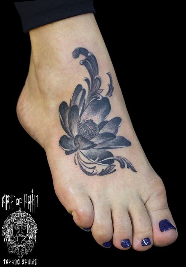 Татуировка женская реализм на ноге цветы – Мастер тату: 
