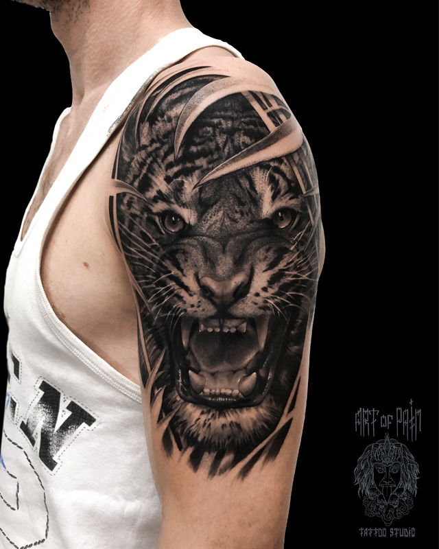 Татуировка мужская реализм на плече тигр – Мастер тату: Вячеслав Плеханов