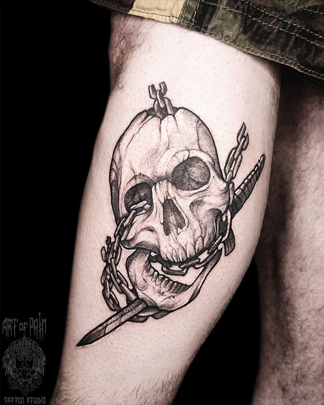 Татуировка мужская графика на бедре череп – Мастер тату: 