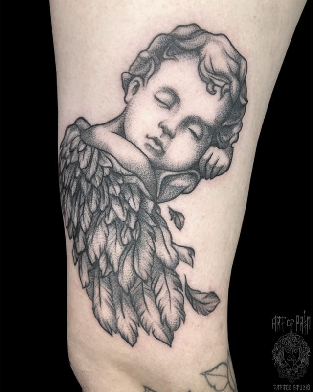 Татуировка мужская графика на руке ангел спит – Мастер тату: 