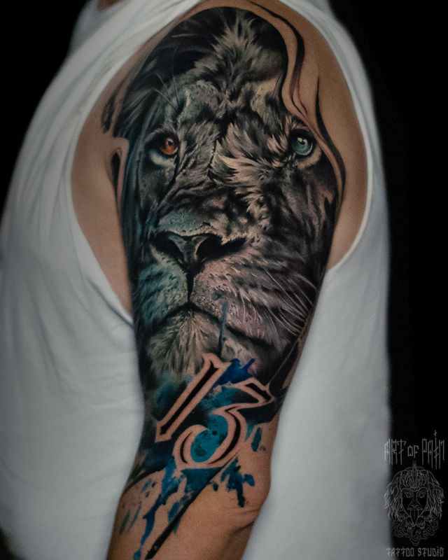 Татуировка мужская реализм на плече лев – Мастер тату: Дмитрий Шейб