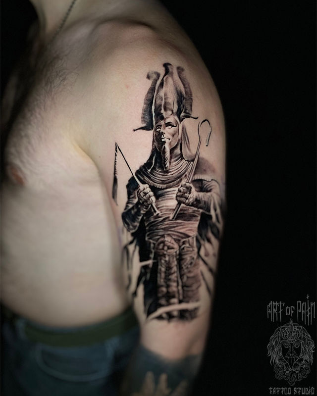 Татуировка мужская графика на плече фараон – Мастер тату: 