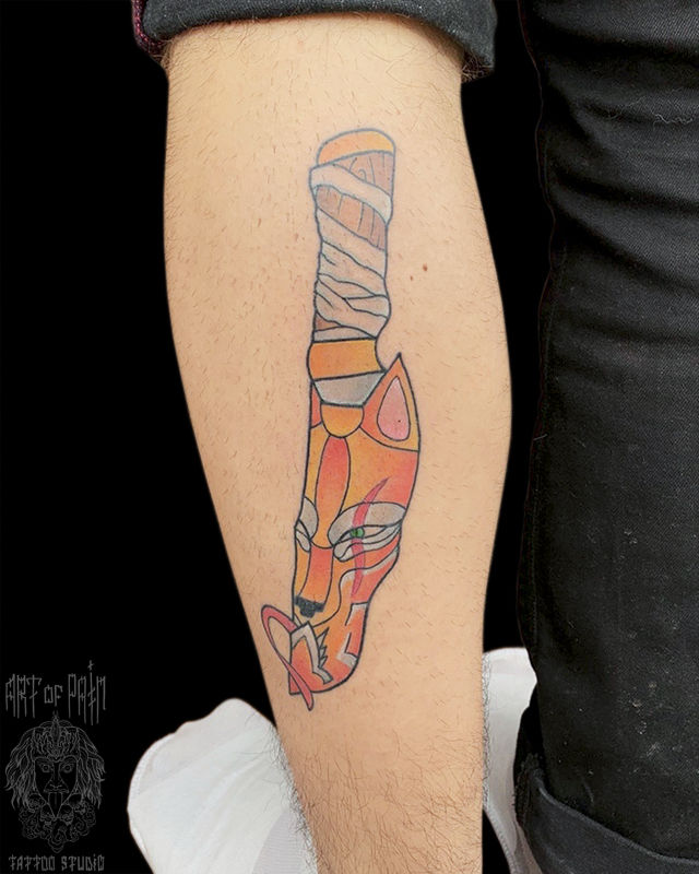 Татуировка мужская япония на голени нож и лиса – Мастер тату: Булат Бурганов