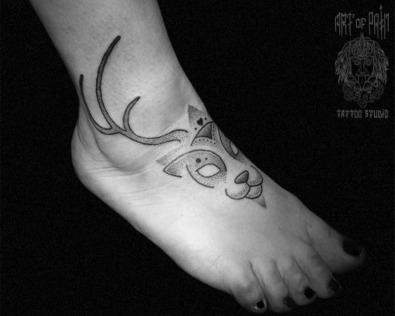 Татуировка женская дотворк на ноге олень – Мастер тату: 