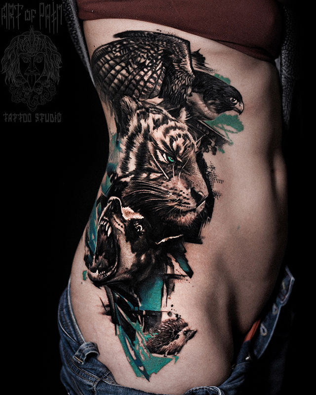 Татуировка женская треш полька и реализм на боку тигр, сокол, собака, еж – Мастер тату: Слава Tech Lunatic
