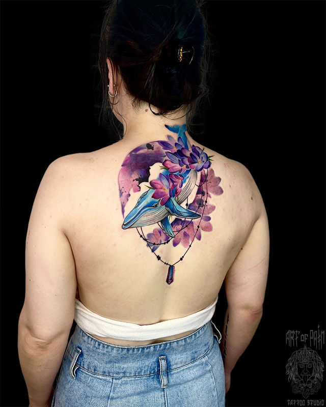 Татуировка женская акварель на спине кит – Мастер тату: 