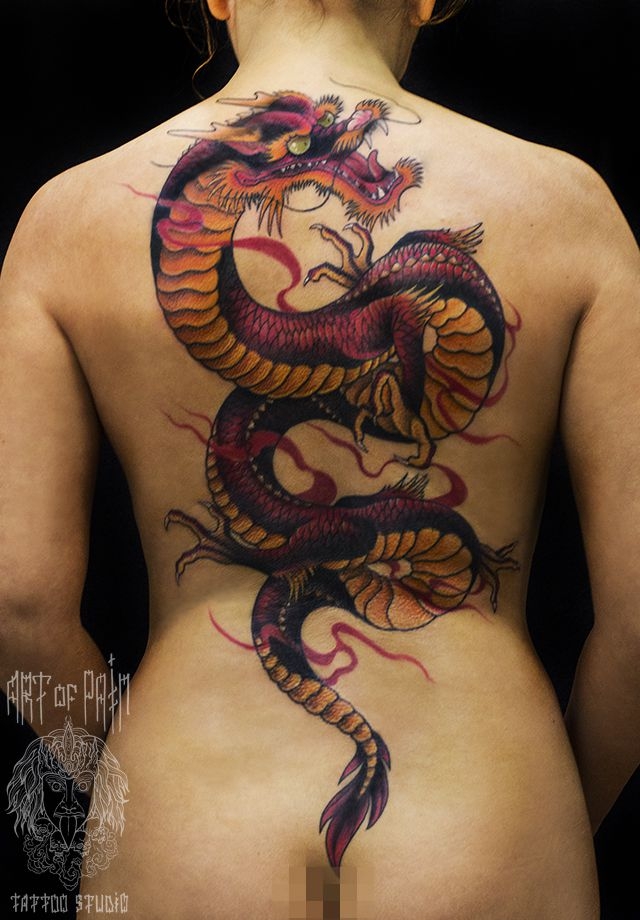 Татуировка женская в японском стиле на спине и пояснице дракон – Мастер тату: 
