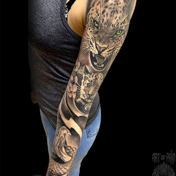 Татуировка женская реализм тату-рукав ягуар с котенком и змея