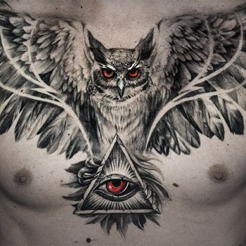 Татуировка мужская чикано на груди сова и глаз
