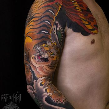 Татуировка мужская япония тату-рукав на плече и ключице тигр