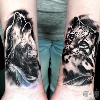 Татуировка мужская реализм на предплечье лиса и ягуар