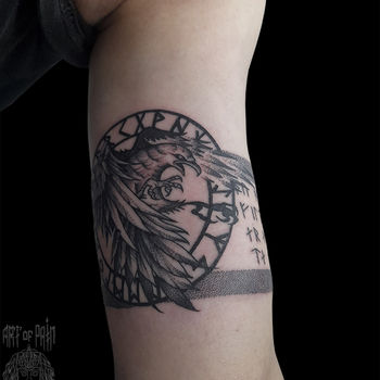 Татуировка мужская графика на руке браслет, орёл