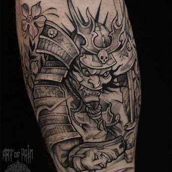 Татуировка мужская графика на голени самурай