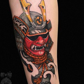 Татуировка женская япония на предплечье маска