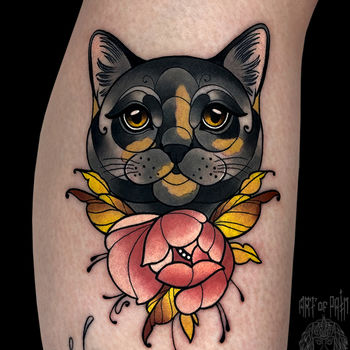 Татуировка женская нью скул на голени кот