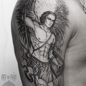 Татуировка мужская графика на плече ангел