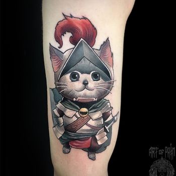 Татуировка мужская нью скул на плече котик