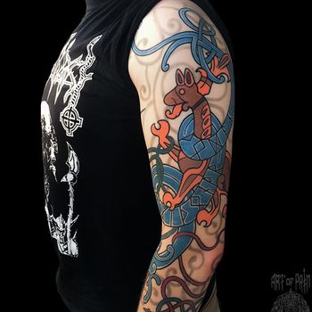 Татуировка мужская кельтика на плече орнамент
