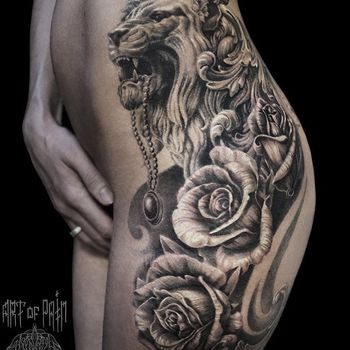  Татуировка женская Black&Grey на бедре лев
