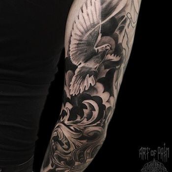 Татуировка мужская чикано тату-рукав голуби и узоры