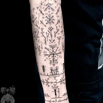 Татуировка мужская графика на предплечье кельтский орнамент