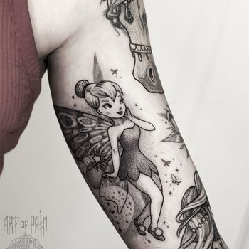 Татуировка женская графика на руке феечка Динь-Динь