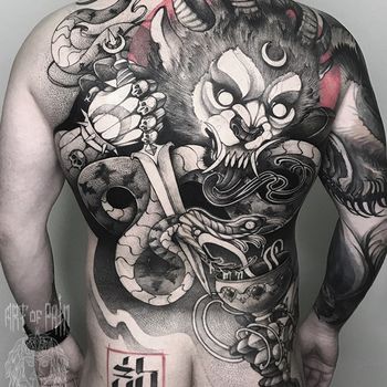 Татуировка мужская дотворк на спине демон