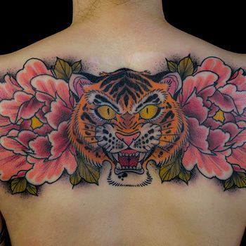 Татуировка мужская япония на спине тигр