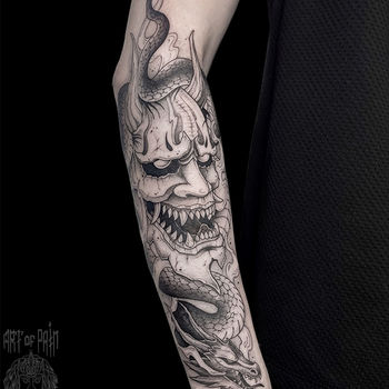 Татуировка мужская графика и япония на руке они и дракон