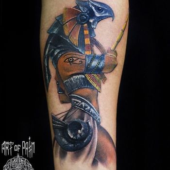 Татуировка мужская фентези на предплечье египетская