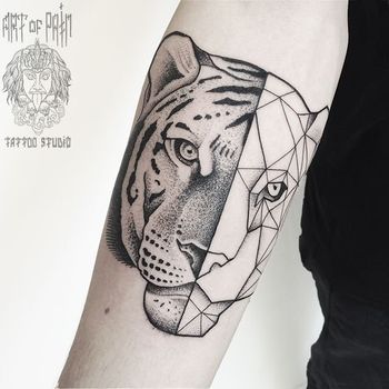 Татуировка мужская графика и геометрия на предплечье тигр