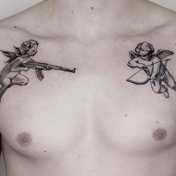 Татуировка мужская графика на груди ангелы