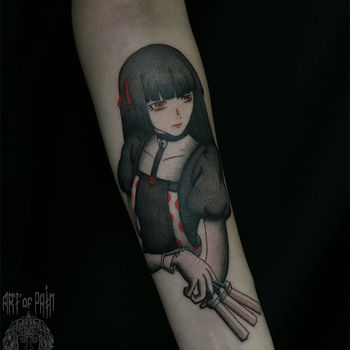 Татуировка женская графика на предплечье аниме девушка