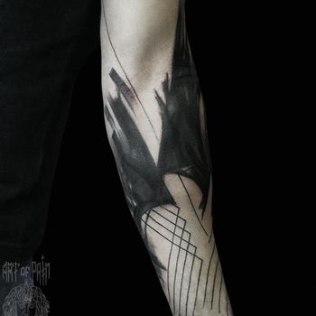 Татуировка мужская графика на руке (внутренняя сторона) абстракция