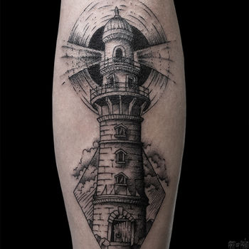 Татуировка мужская графика на голени маяк