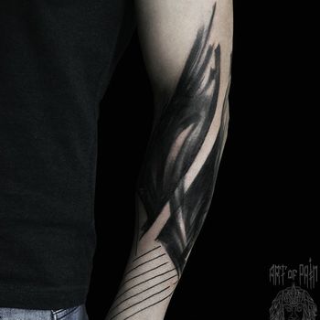 Татуировка мужская графика на руке (внешняя сторона) абстракция