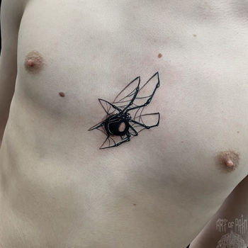 Татуировка мужская реализм на груди паук