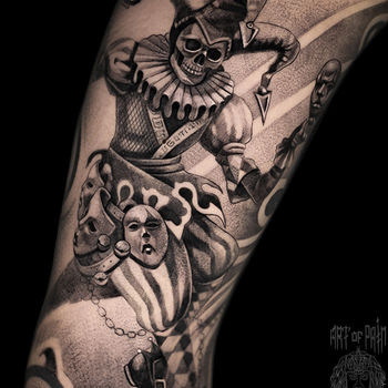 Татуировка мужская графика на руке скелет шут