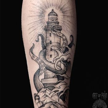 Татуировка мужская графика на голени маяк и щупальца осьминога