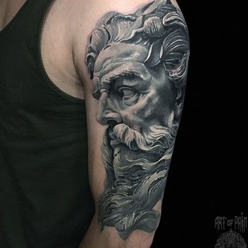 Татуировка мужская реализм на плече Посейдон