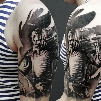 Татуировка мужская black&grey на плече воин