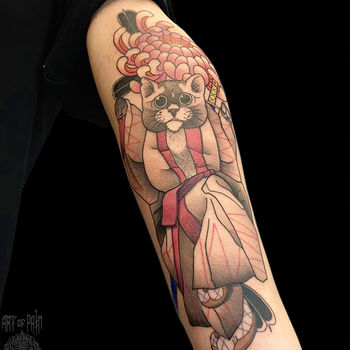 Татуировка женская япония на предплечье кот