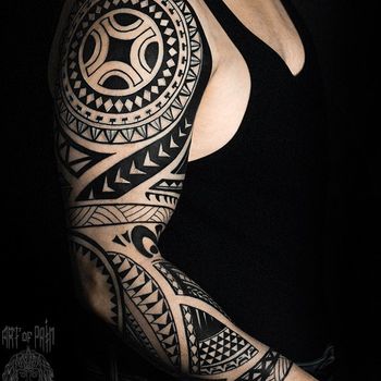 Татуировка мужская полинезия на рукав орнамент