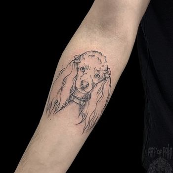 Татуировка мужская графика на предплечье собака