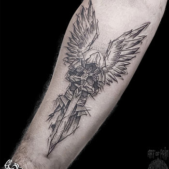 Татуировка мужская графика на предплечье ангел