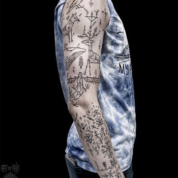 Татуировка мужская графика тату-рукав орнамент