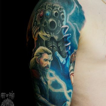Татуировка мужская реализм на плече марвел Тор