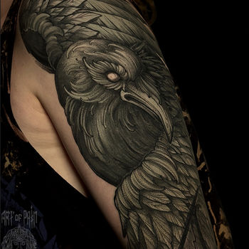 Татуировка мужская графика, нео-трад тату-рукав ворон