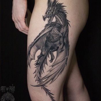 Татуировка женская фентези на бедре дракон
