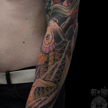 Татуировка мужская япония тату-рукав на предплечье желтый карп, на плече ханья